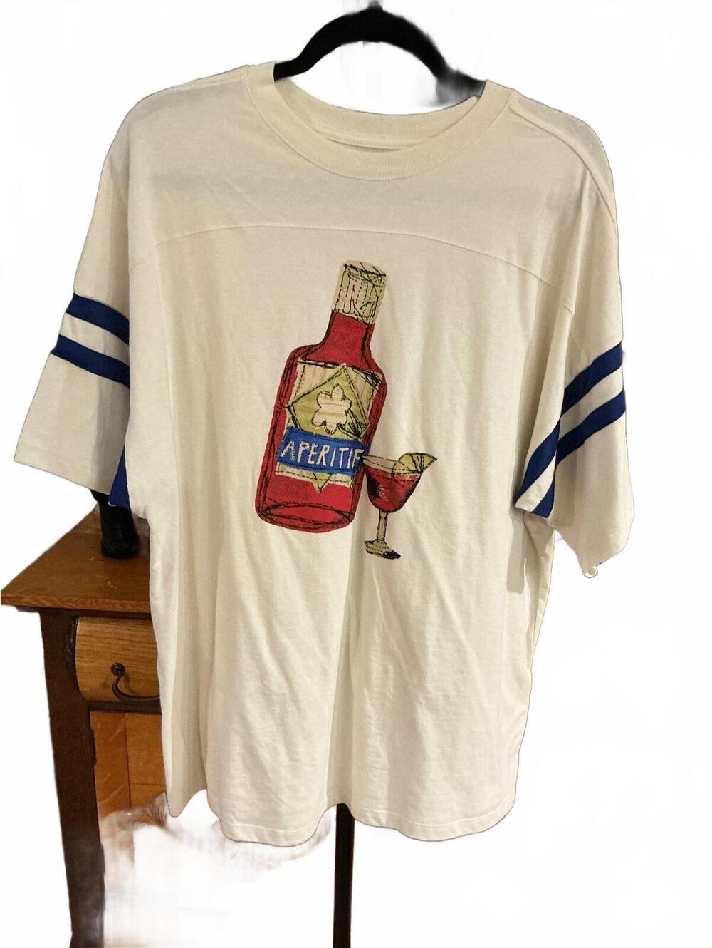 #FP058 NWOT BDG Graphic Tee, Size L